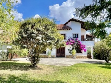 Casa em Condomnio  Venda